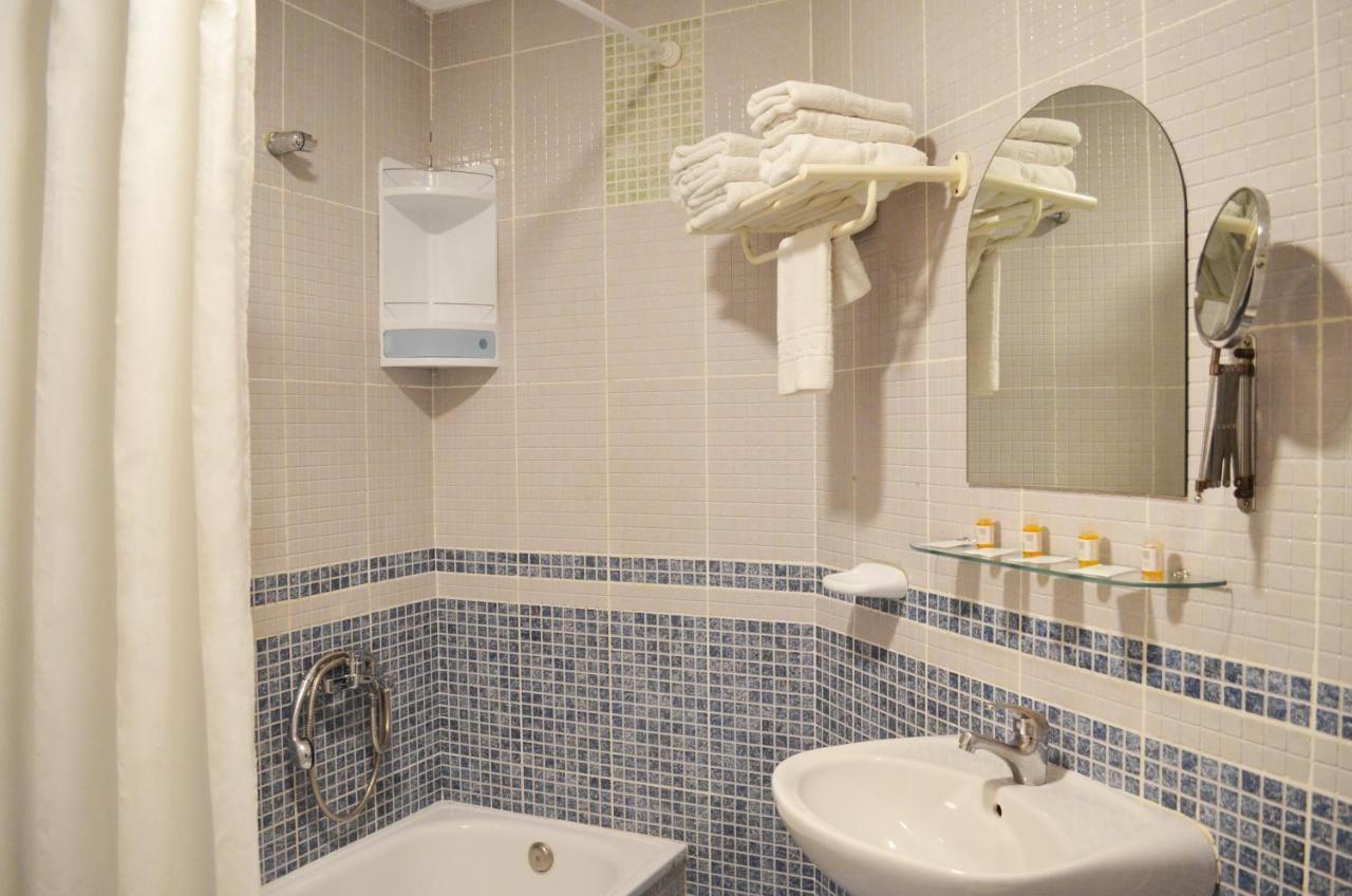 Hotel Manantiales Torremolinos Buitenkant foto